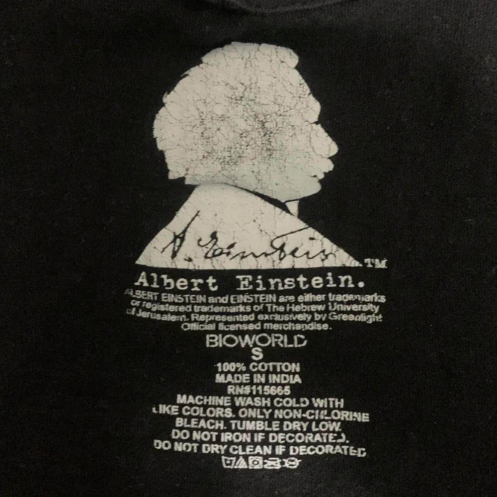 BIOWORLD Albert Einstein Shirt Sewn Graphic Scientist History Tee SZ SMALL